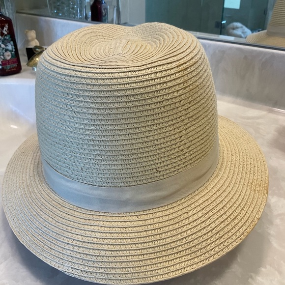 Straw Hat, Women’s, Neutral Natural Color, Size is 23.5 inches around - Picture 3 of 8